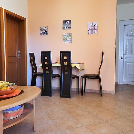 Apartments Coral Novalja Habitación foto